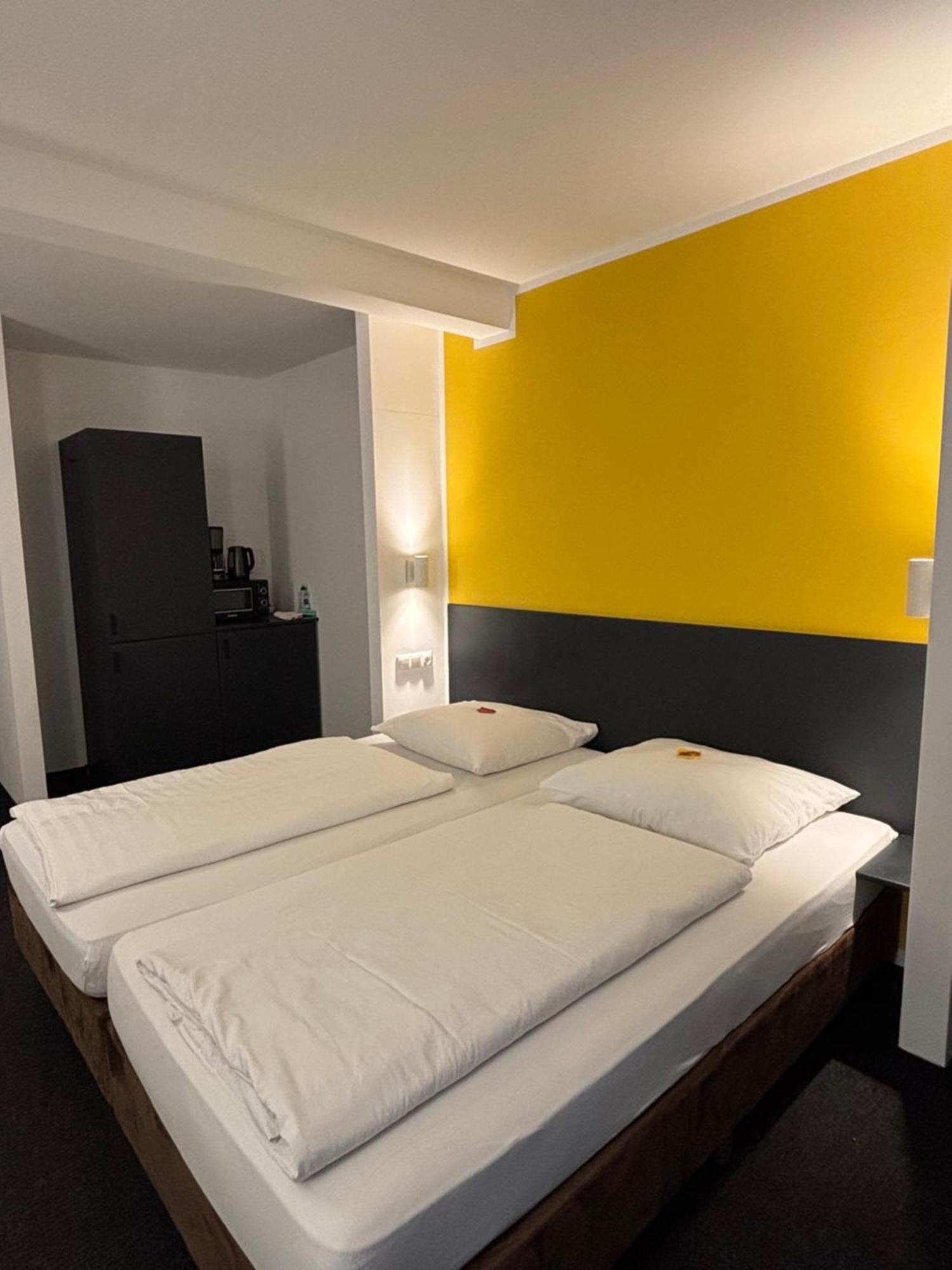 Hotel U Muelheim Free Parking Highspeed Wifi Mulheim an der Ruhr Bagian luar foto